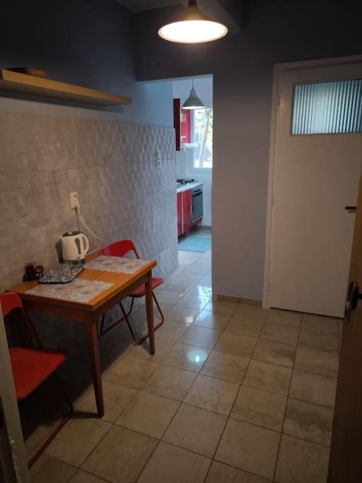 Apartment 50 Meters From The Beach Loutraki  Eksteriør bilde